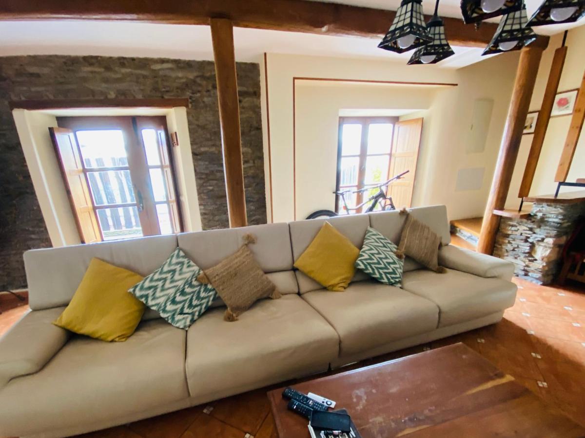 Casa Ria De Navia Guest House Eksteriør bilde