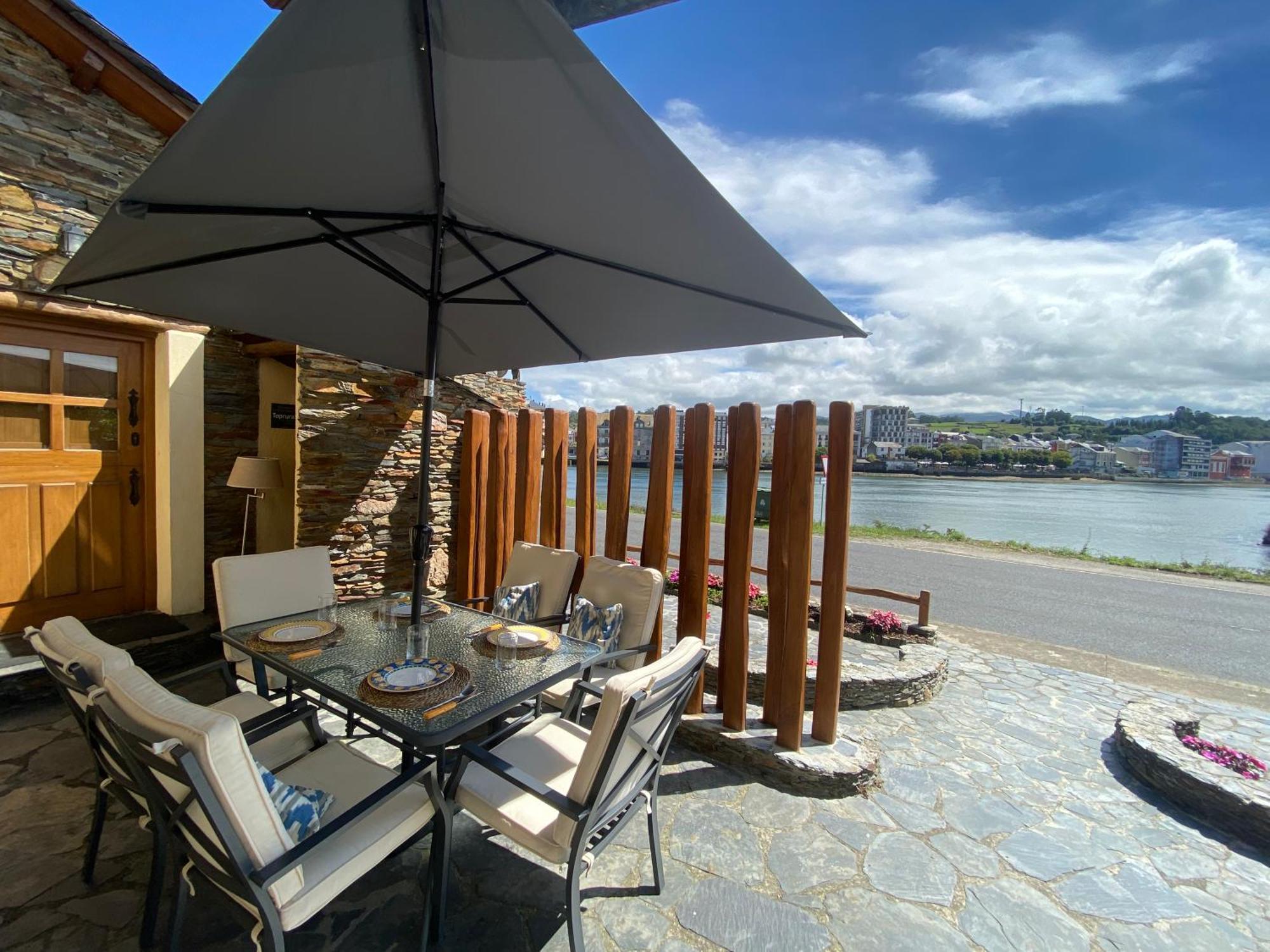 Casa Ria De Navia Guest House Eksteriør bilde